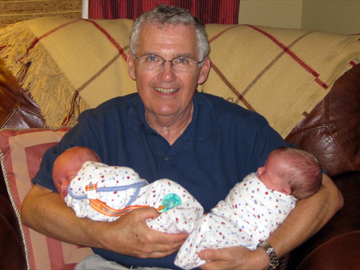 Papa & The Twins